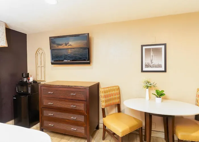 Hotel Baja San Diego